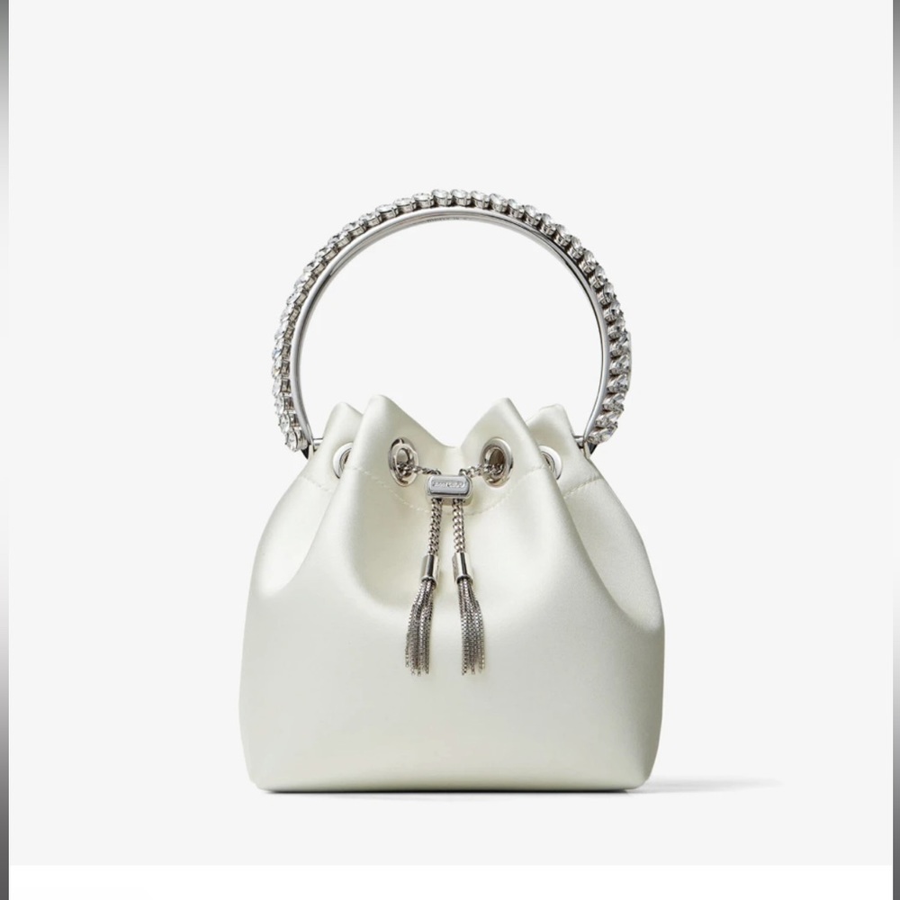Brand new bag!!!!!! Very cute and pretty to have!